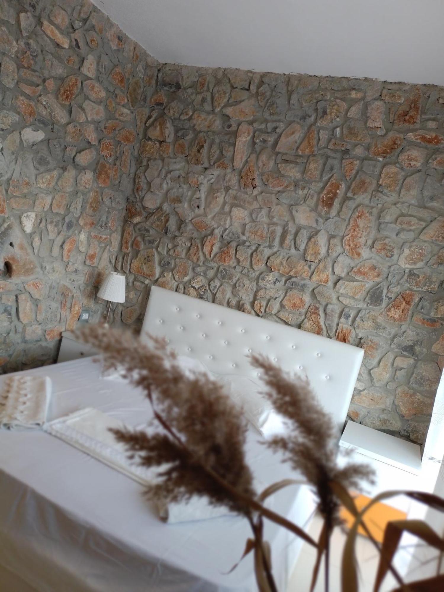 Hotel Villa Stone Dream Bar Restaurant Udenisht Экстерьер фото